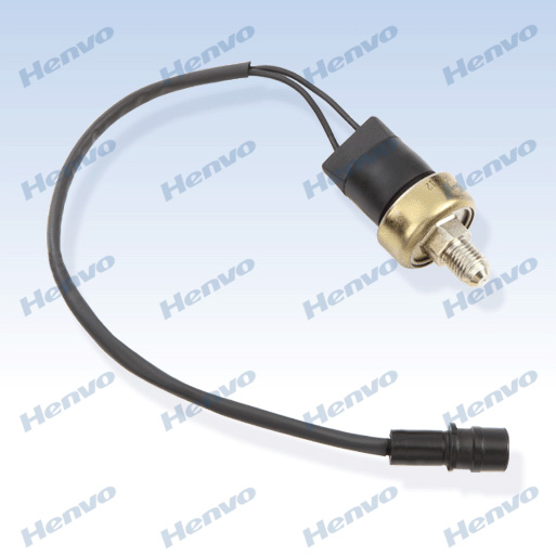 �����ھ�C320Һ�����������A�β��^��С��